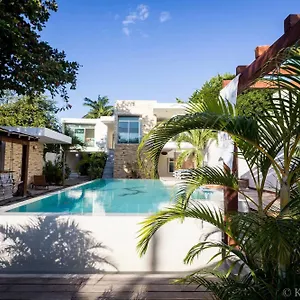 Sayab Hostal Playa del Carmen